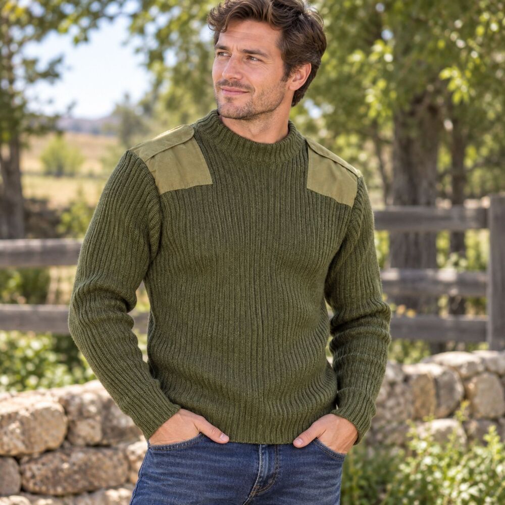 Vintage Mens Size 40 (Med) USGI Military Wool Sweater Commando Shoulder Epaulets